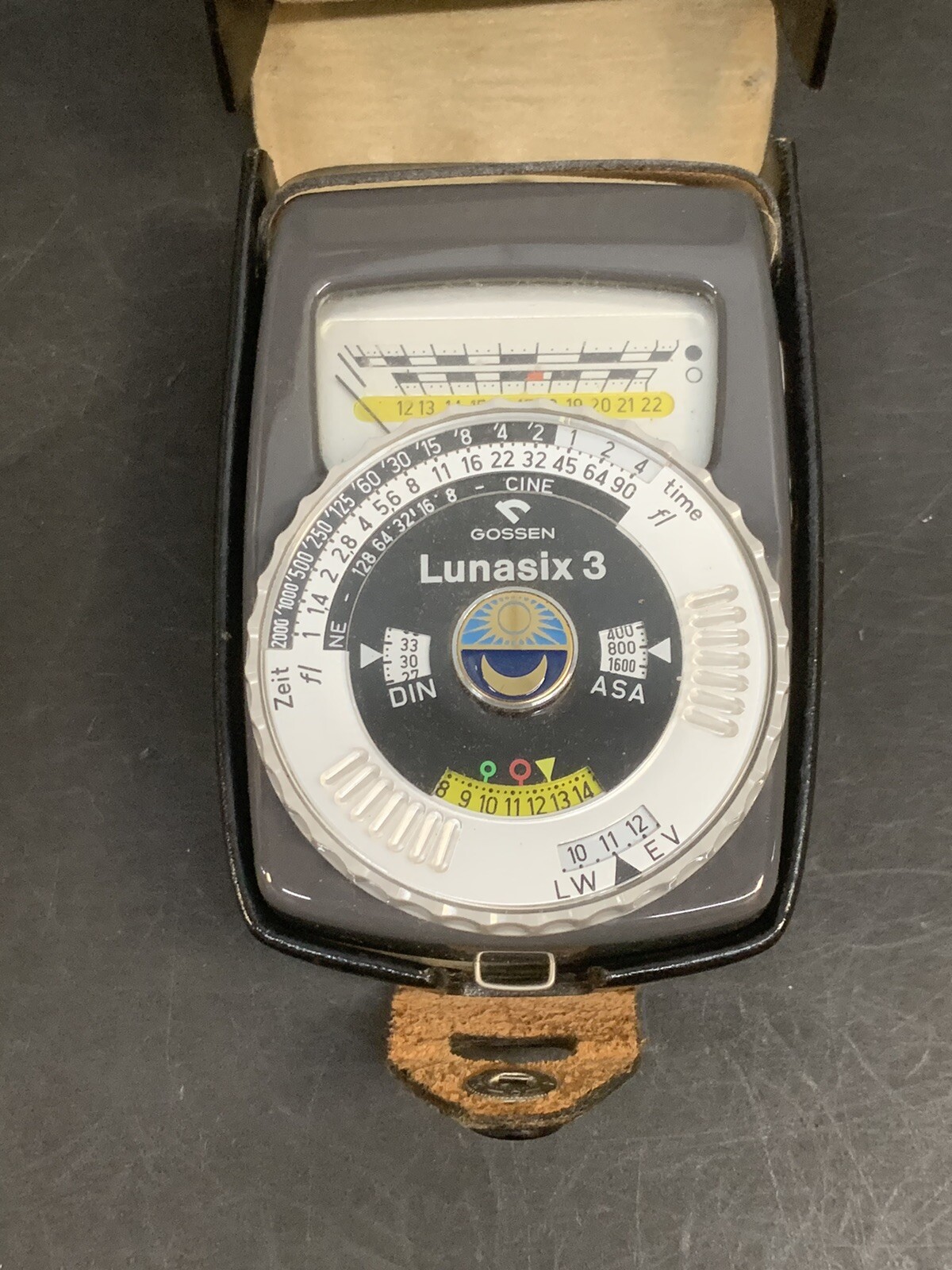 Gossen Lunasix 3 System Exposure Meter Photographic Light Meter – Leather Case
