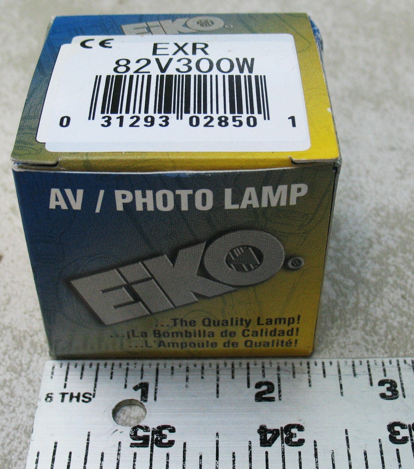 Vtg. New Old Stock Eiko EXR 82V 300W AV / Photo Lamp Projector Bulb New in Box