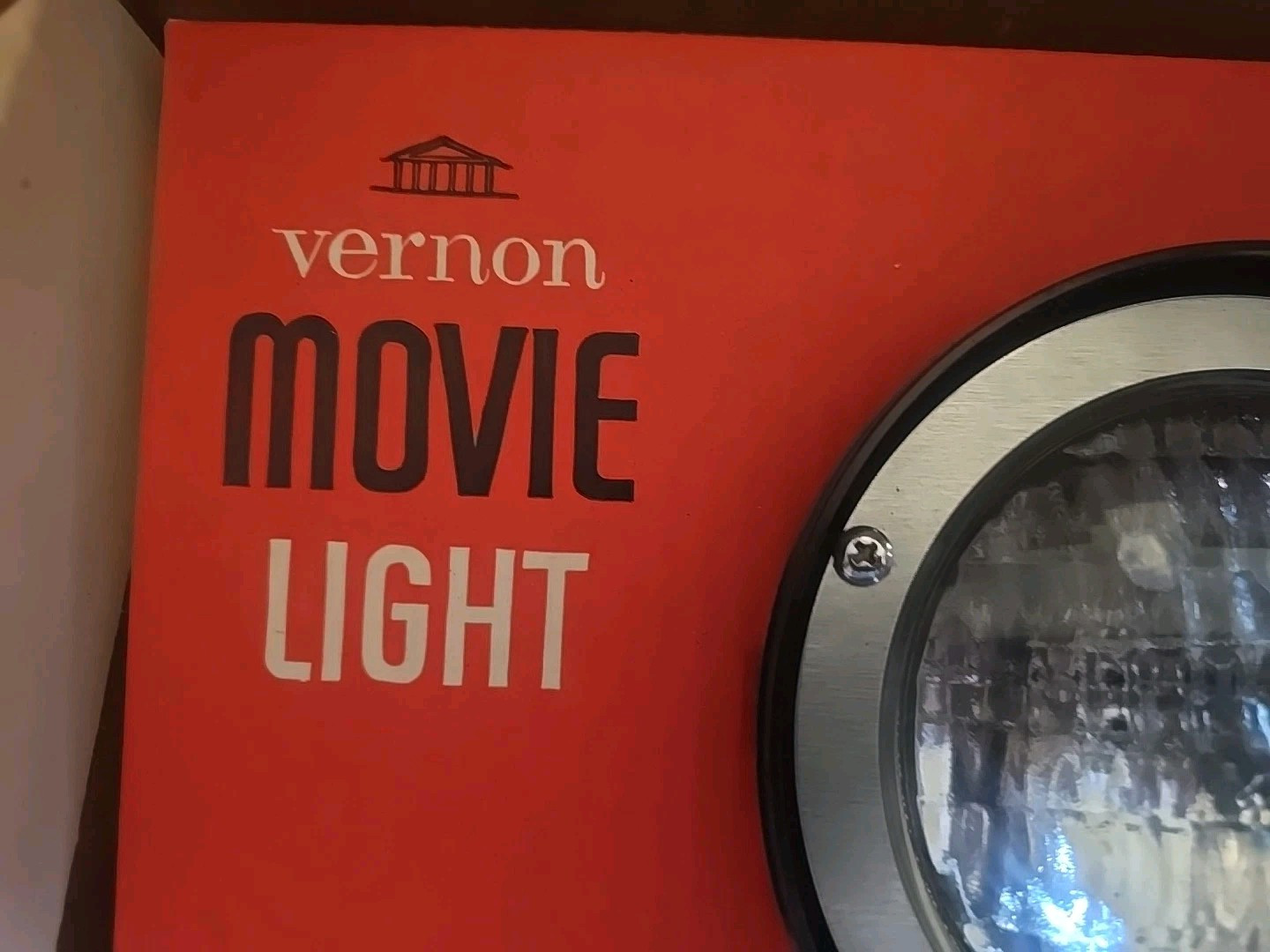 Vintage Vernon ML6 Movie Camera Light Tested