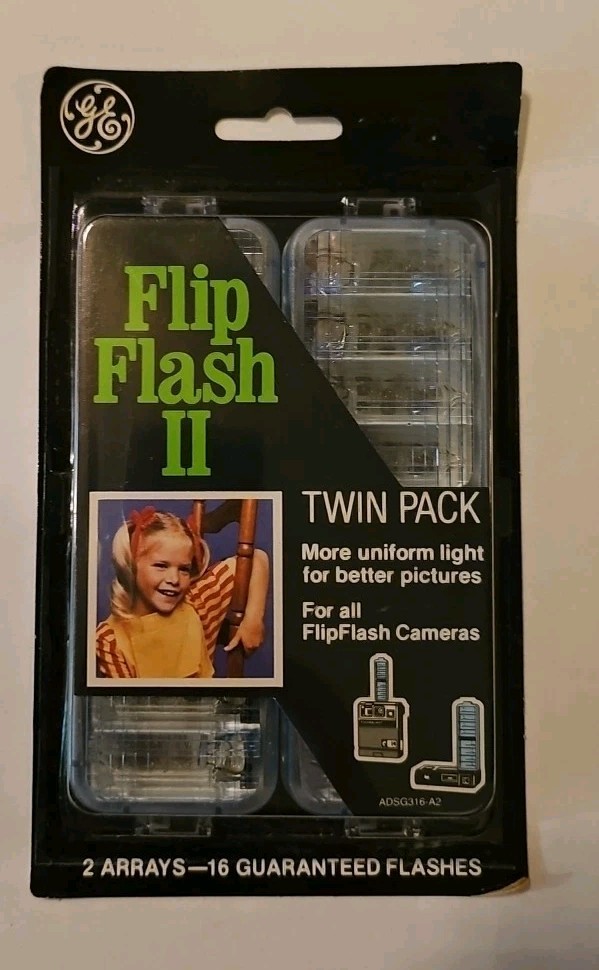 GE Flip Flash II Twin Pack 2 Arrays 16 Flashes NOS VTG