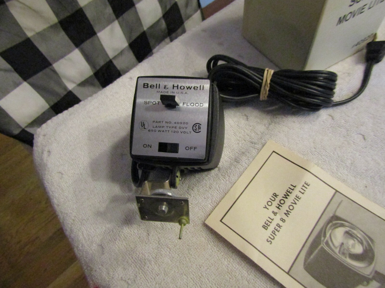 Vintage Bell & Howell Super 8 Movie Camera Lite Light 46920 w Box & Instructions