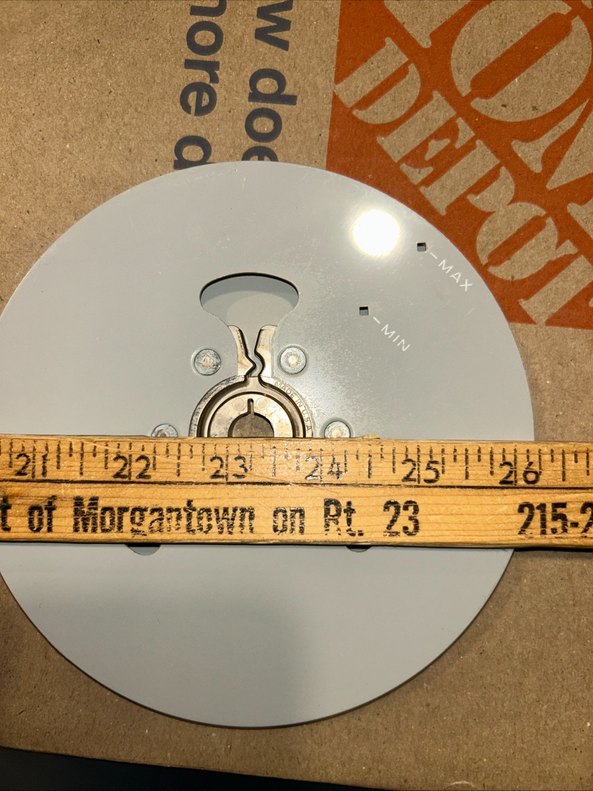 1 (one) Vintage Super 8 Movie REEL, No film 6″ 300ft, 3oz, R605, Made USA