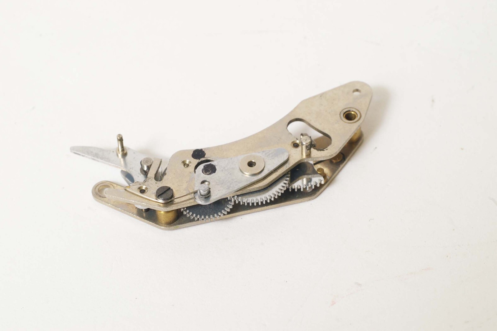 F93102~ COPAL No. 1 Shutter Speed Escapement Governor Part **New Old Stock