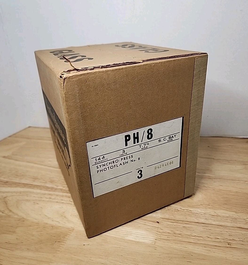 Vintage Sealed Case 144 Westinghouse PH/8 Synchro-Press Photoflash No. 8 Bulbs