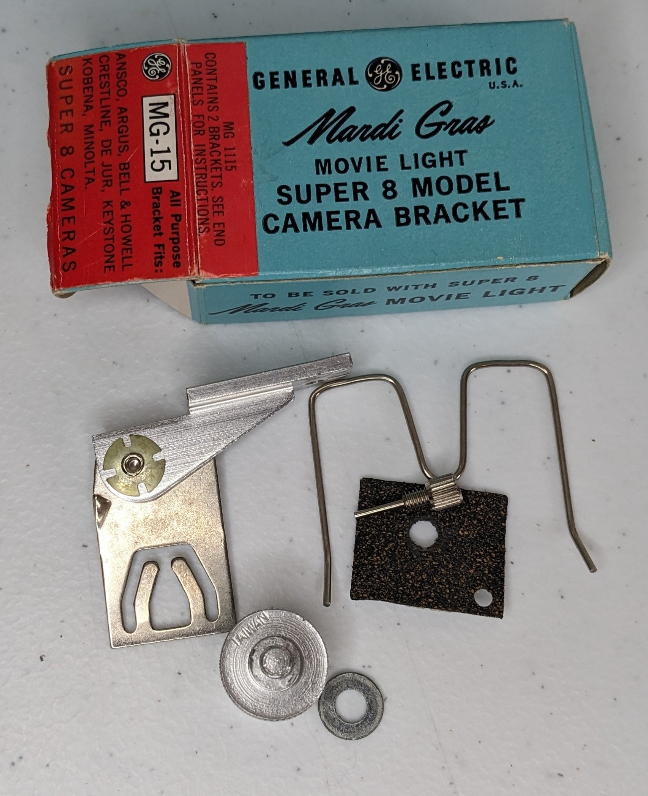 Vintage GE Mardi Gras Super 8 Movie Light MG-2C Tested Working w/Box Instruction