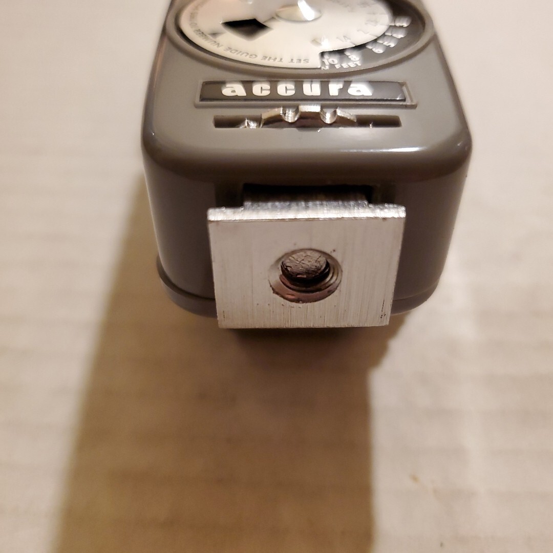 Accura Bouncemaster Camera Flash Circular With Snap Case Untested Vtg.
