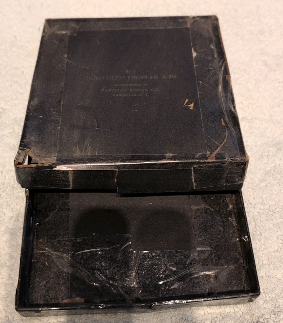 Kodak Eastman Portrait Diffusion Disk Holder No 8 Camera Lens Attachment