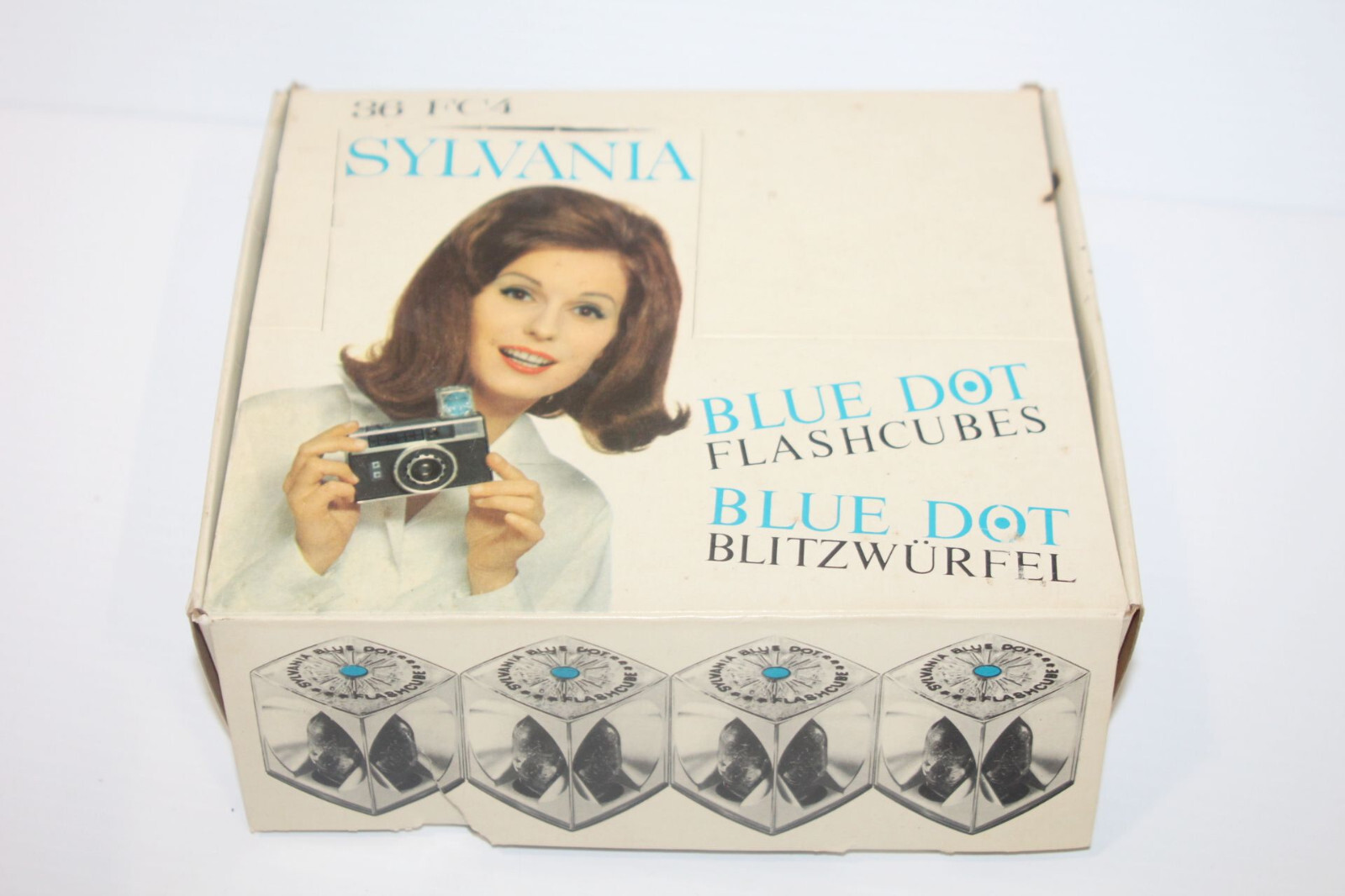 Vintage Sylvania Blue Dot Flash Cubes Store Display Box FC4 – 26/36 Open Case