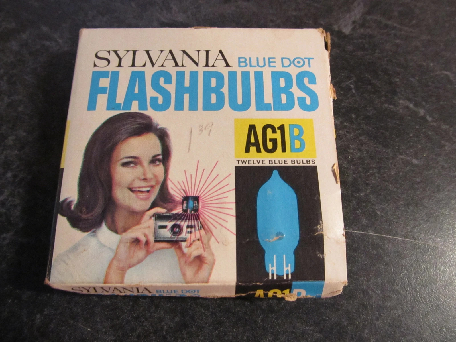 Vintage Eveready Photoflash Kit Battery Bulb for Wink-Light Sylvania Flashbulbs