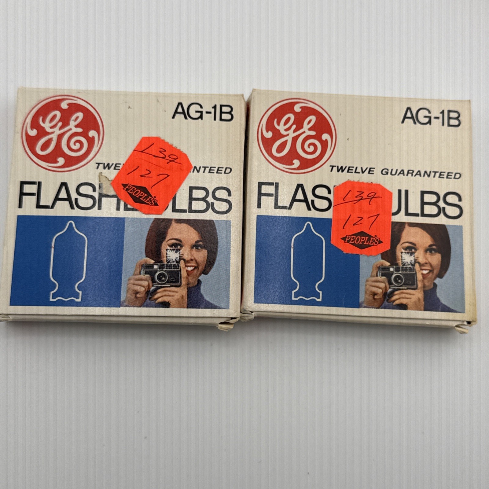Vintage Camera Flash Bulbs NOS GE AG-1B Flip Flash Cube Flash Focal Twin Pack