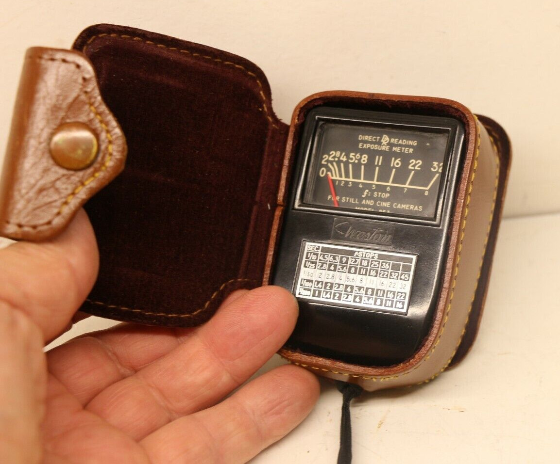 Working Vintage Weston Model 853 Direct Reading Light Exposure Meter with Pouch