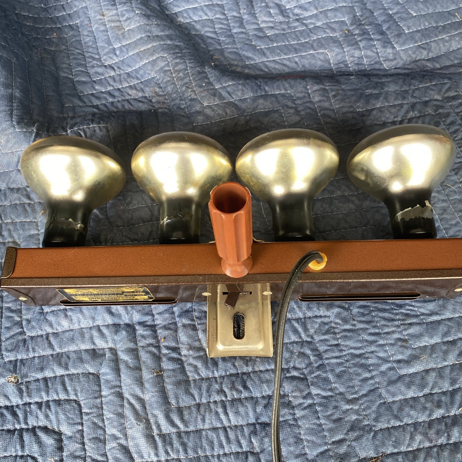 Vintage ACME MOV-E-LITE 4 Lamp Light Bar 14-3/4″ Tested Working