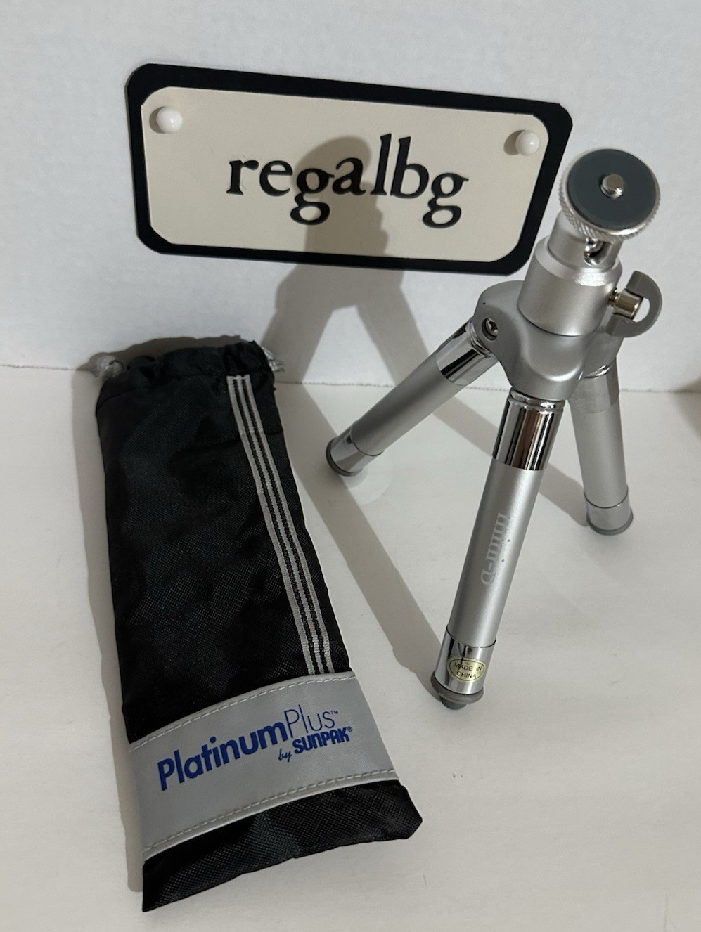Sunpak Platinum Plus Mini-D Portable Adjustable Hight Tripod with Case – Used