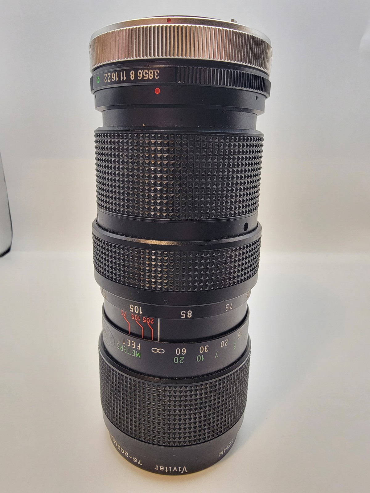 Vivitar 75-205mm f3.8 Telephoto Zoom Lens.