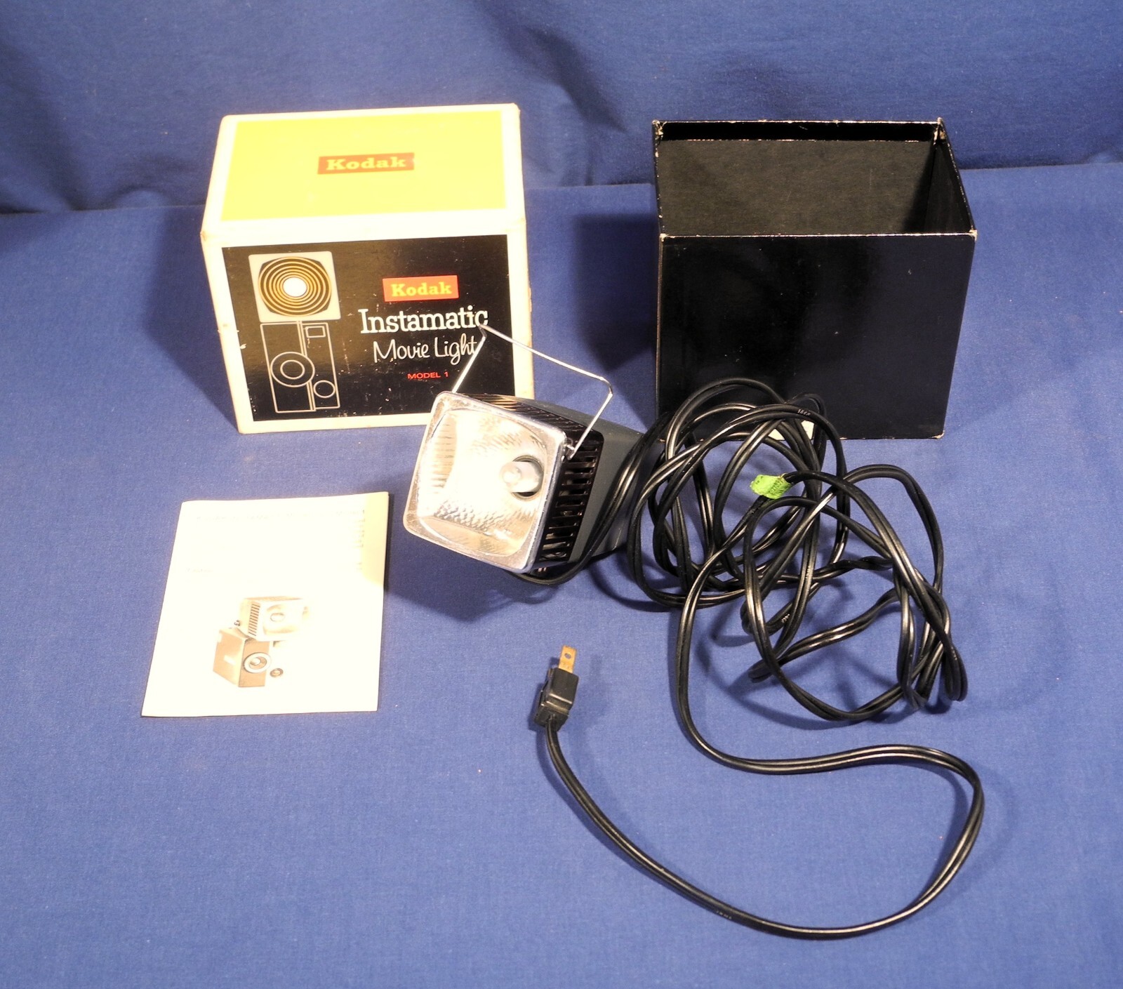 Kodak Instamatic Movie Light Model 1 in Original Box with Instructions – Works!