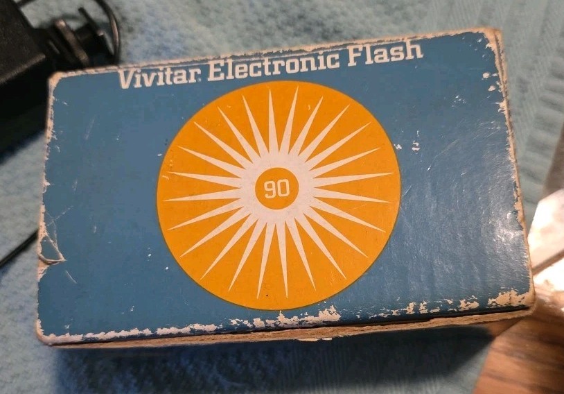 Vintage Vivitar Electronic Flash 90 in Original Box STOCK # 23-2472