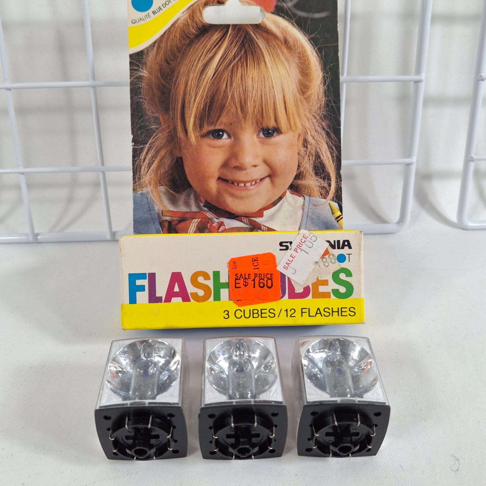 Vintage SYLVANIA Blue Dot Flash Cubes & Magicubes 9 Cubes/36 Flashes OriginalPkg