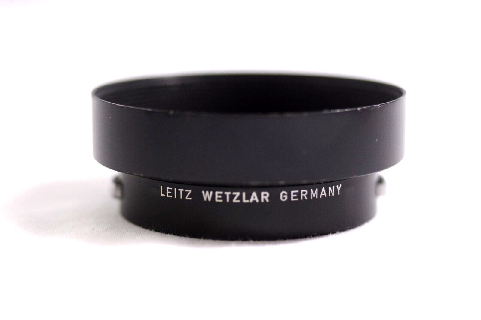 VINTAGE LEICA LEITZ WETZLAR R CAMERA LENSHOOD FOR 50MM F2 35MM F2.8 E LENS (EXC)