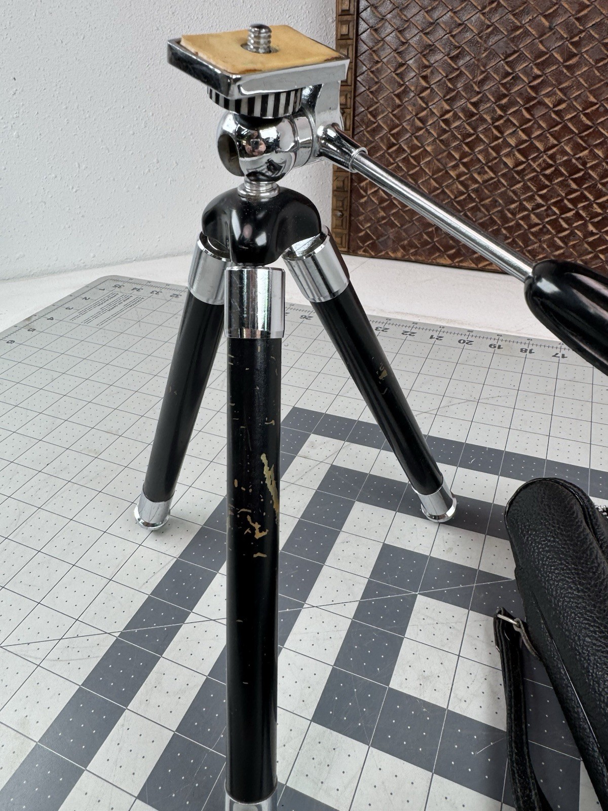 Vintage Minette Japan Telescoping Camera Tripod With Case 9”-45”