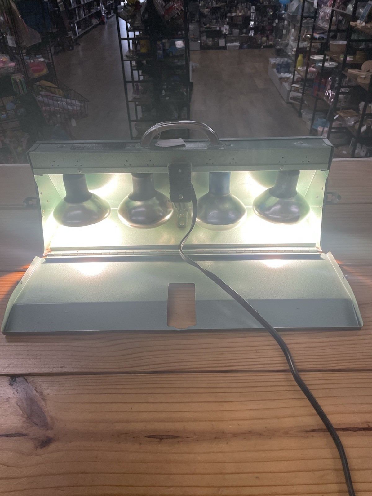 Vintage 1960’s PM V-PAK Bar Lite – 4 Bulb Light w Case For Photos/Camera/Movie