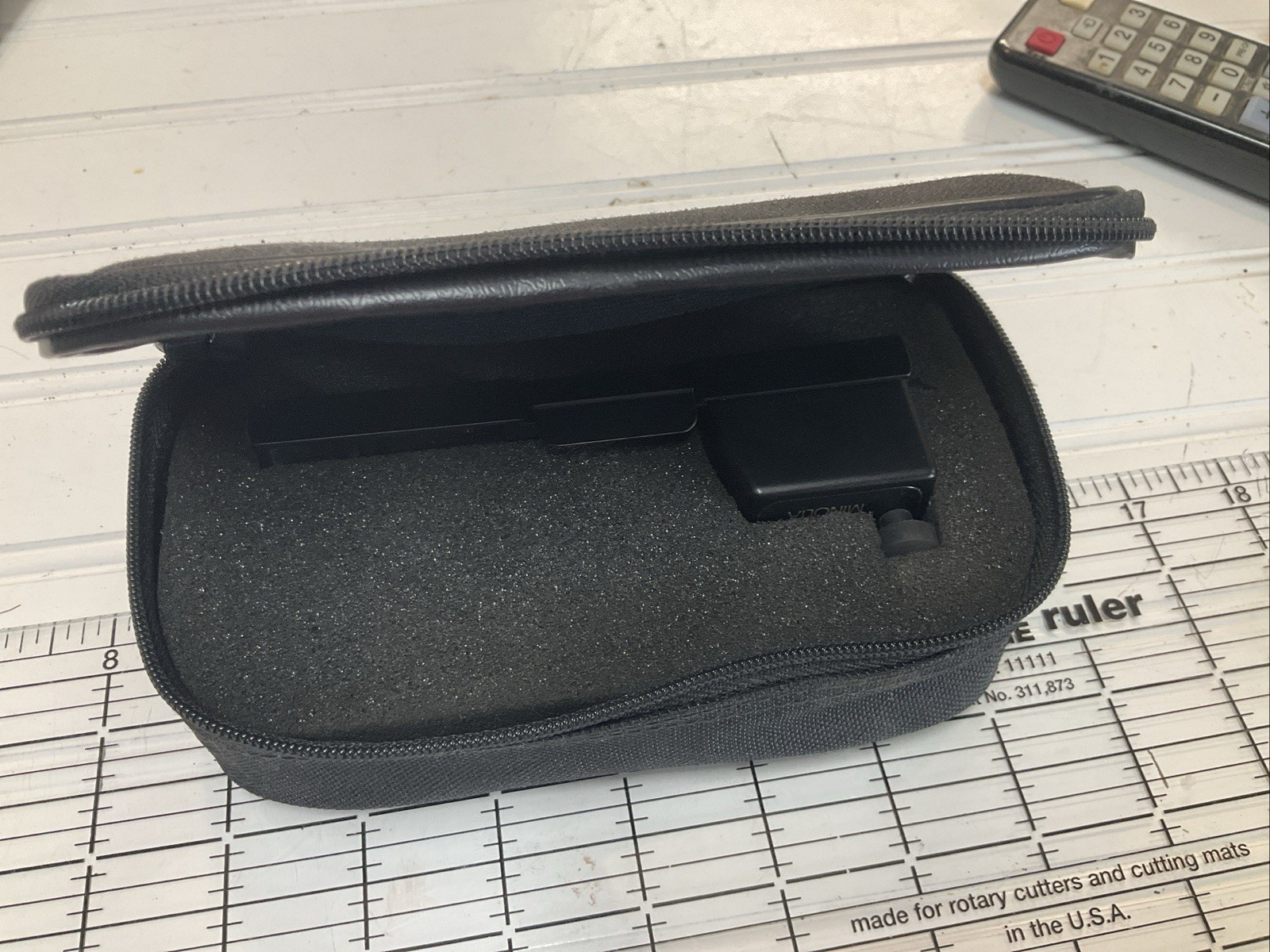 Polaroid F112 Spectra / Image Close Up Lens Attachment in Padded Case V27