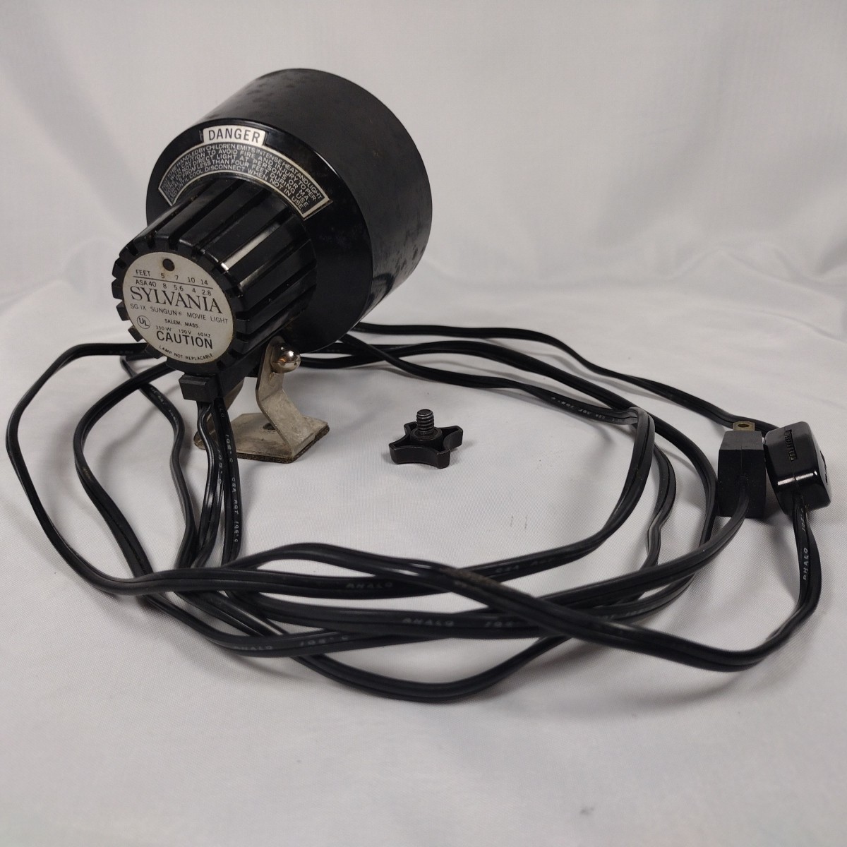 Vintage Sylvania Super 8 SunGun Sg-IX Movie Light 350 Watts Tested And Works