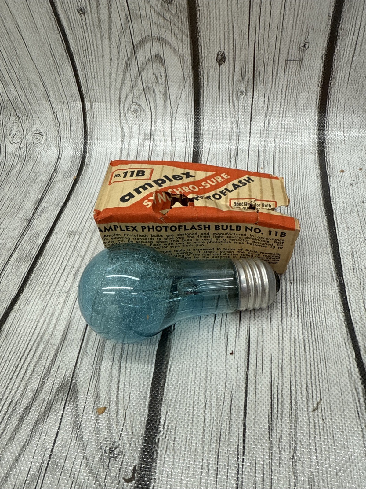 Vintage Amplex Photo flash 11B Fuzz Bulb