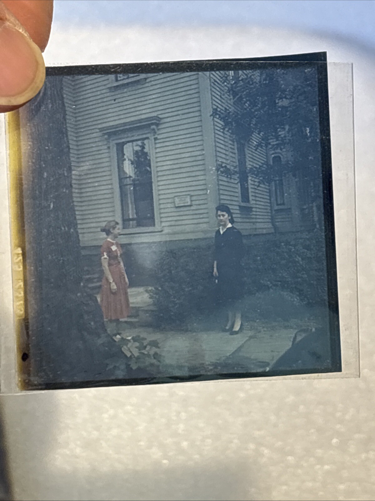 Vtg Lot of 28 Photos From 1950’s In Davidson Star D Slide Binders Beach, Family