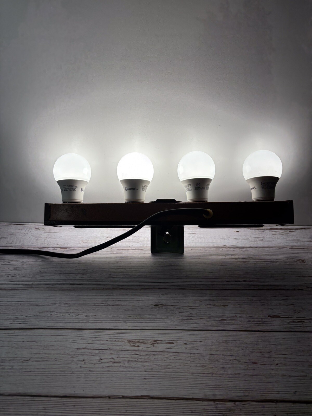 VTG Light Bar Hollywood MOV-E-LITE 4 Lamp Light Bar Stage Light