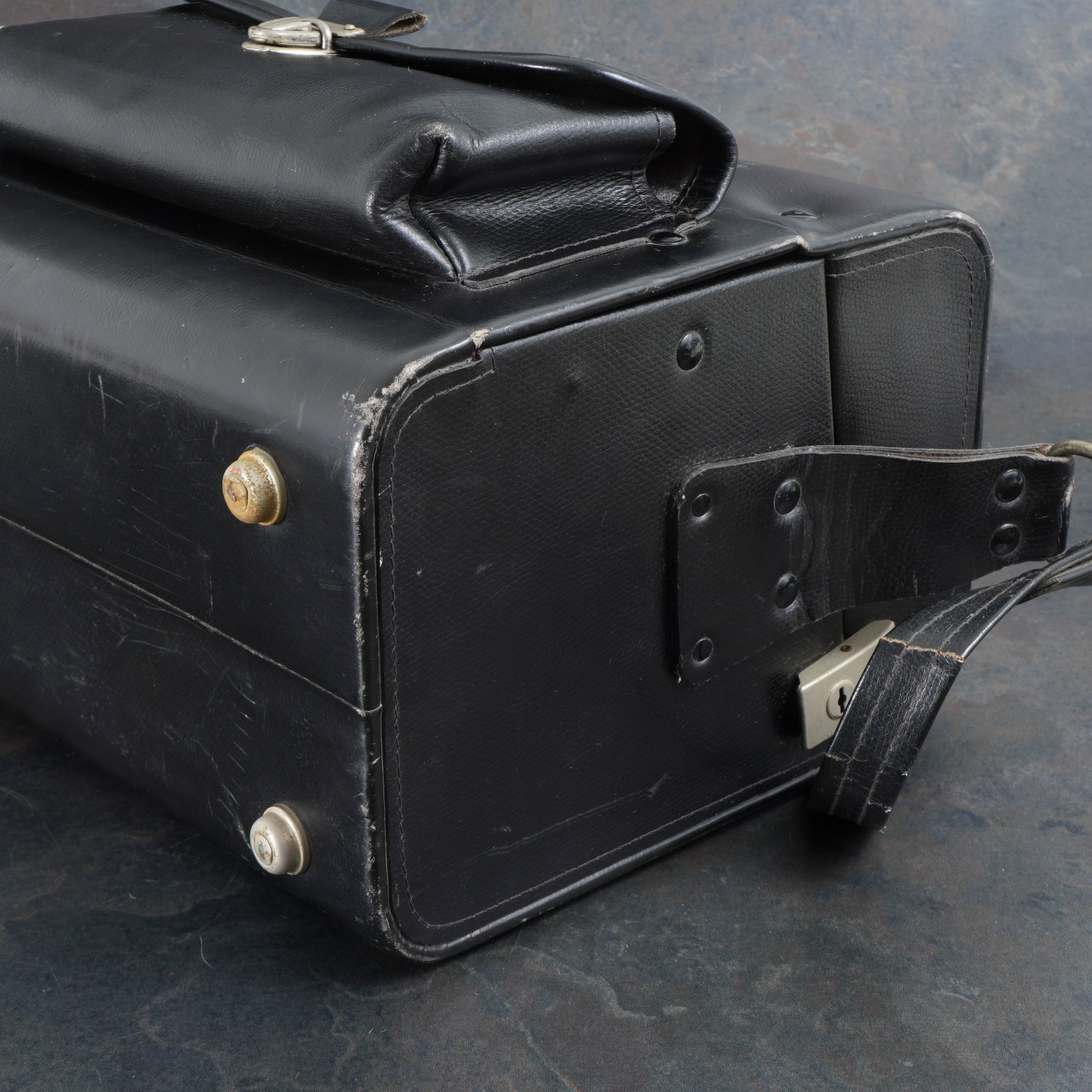 -[EX++]Vintage Alps Leather Camera Bag Black With Dark Burgandy Interior