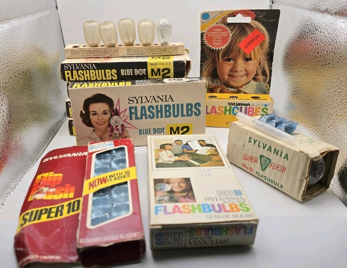 Sylvania Flashcube Flashbulb Blue Dot Super 10 Flip Super Flash M2 No. 0 M3B Lot