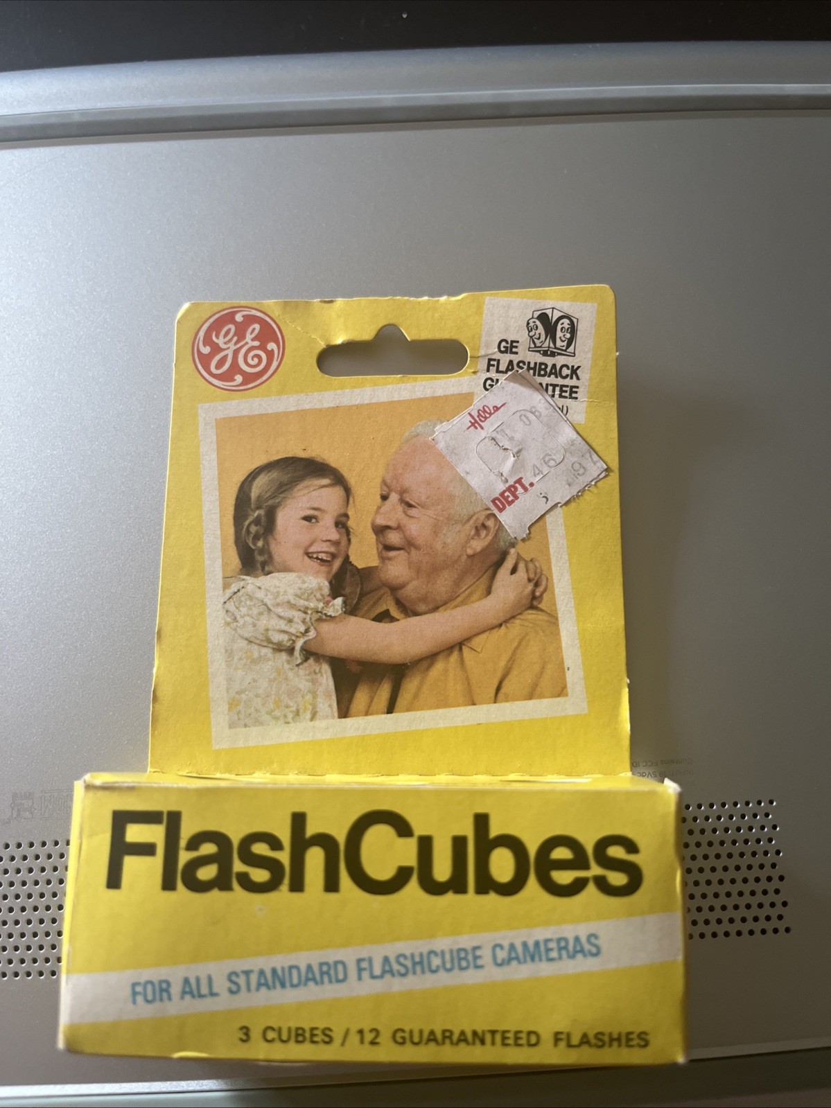 GE Sylvania FlashCubes 3 Cubes 12 Flashes Vintage *READ DESCRIPTION