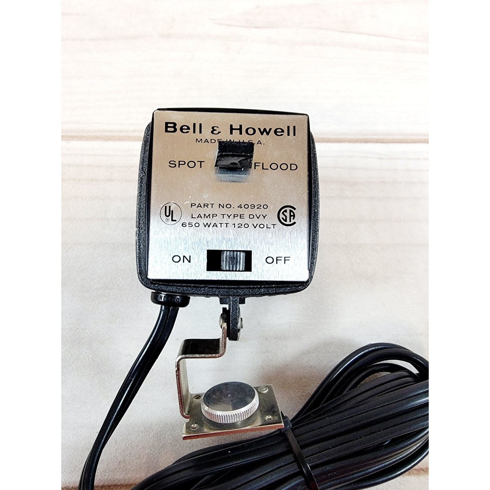 Vintage Bell & Howell Deluxe Camera Movie Light Model #40920 Tested