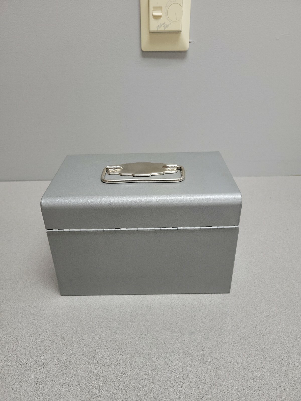 8MM Metal Movie Film 12 Reel Holder Carrying Case