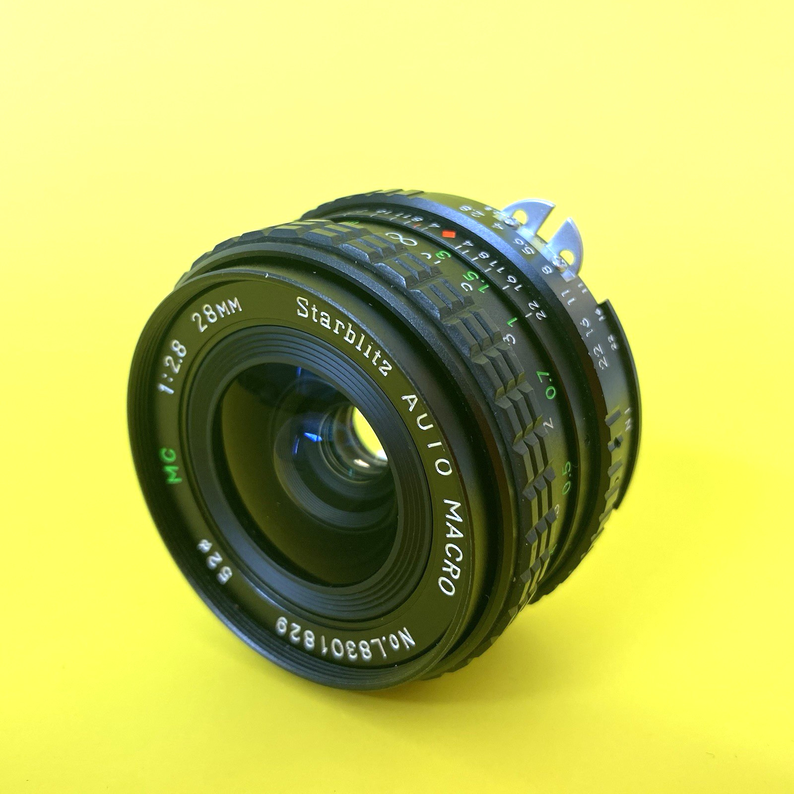 Starblitz 28mm f2.8 Wide Angle Lens – for Nikon F Mount