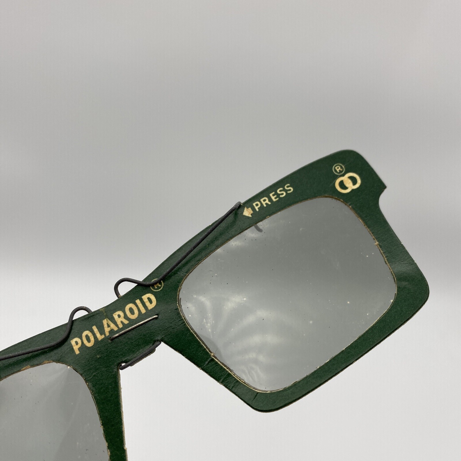 Vintage Polaroid 3-D Glasses Set of 4 Clip-On Movie Film Viewers Retro Cardboard