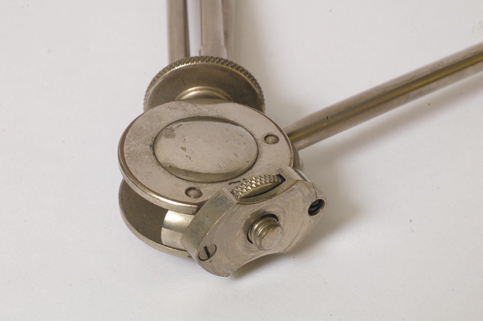 F92515~ Vintage 1940’s Tiny Micro Tripod w/ Leg Extensions, Adjustable Head