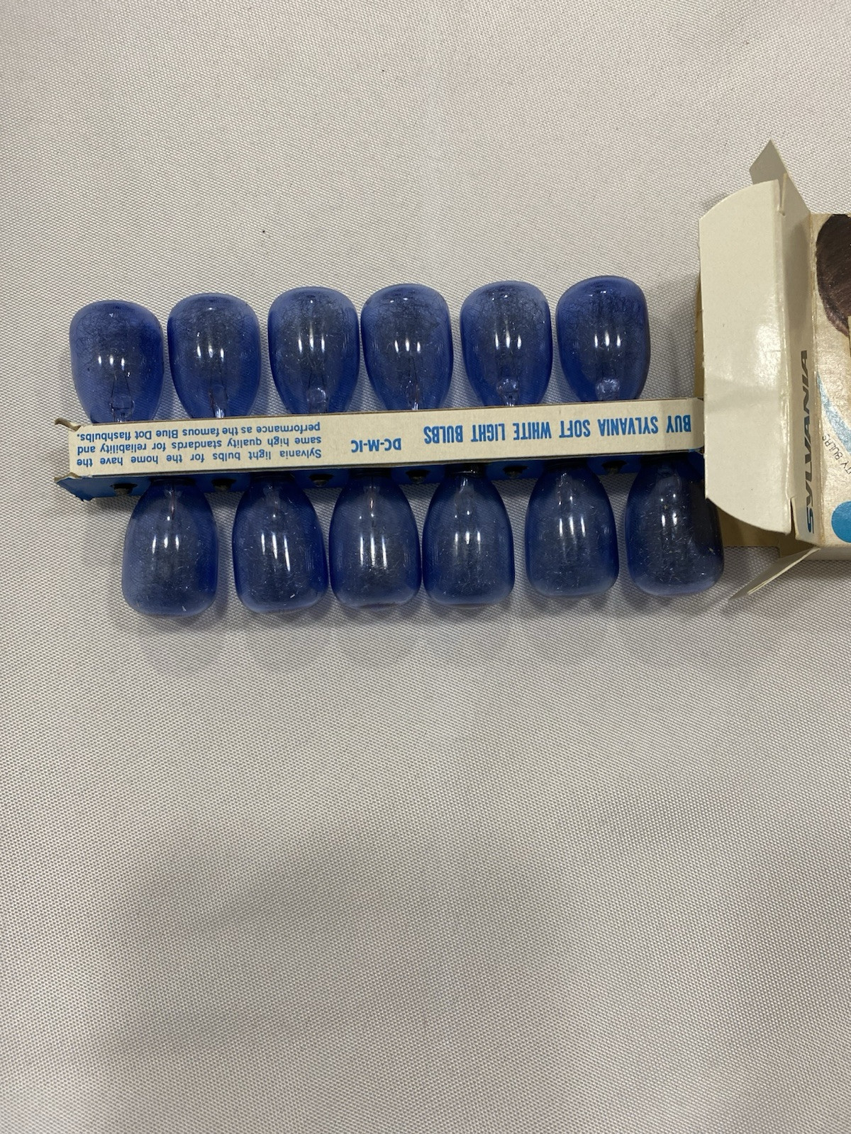 Sylvania blue dot flashbulbs M3B 12 blue bulbs