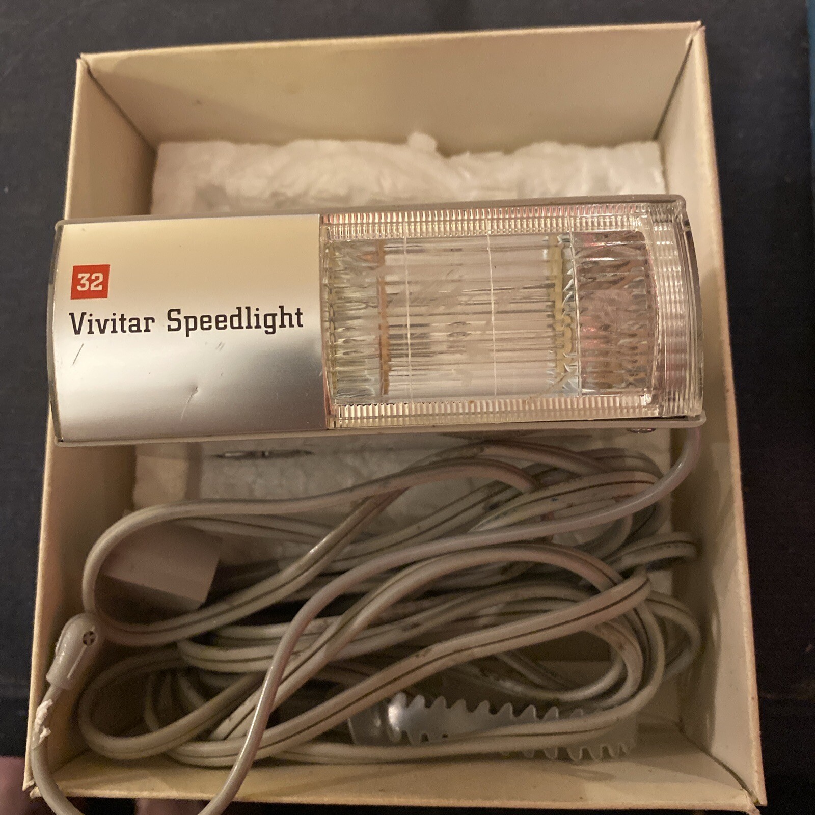 Vintage Vivitar Speedlight 32 Electronic Flash Unit with Box Japan