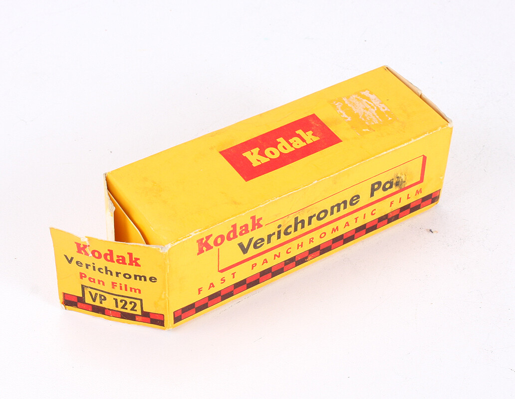 KODAK EMPTY BOX ONLY FOR 122 VERICHROME PAN, EXPIRED MAR 1960/207204