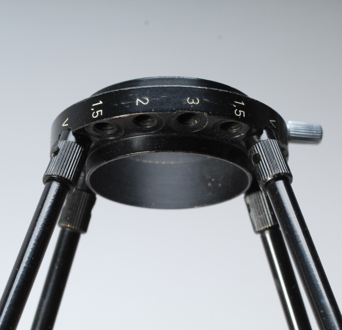 LEITZ 16520 BEHOO COPY STAND W EXTENSION TUBES FOR 5CM ELMAR & SUMMAR LEICA