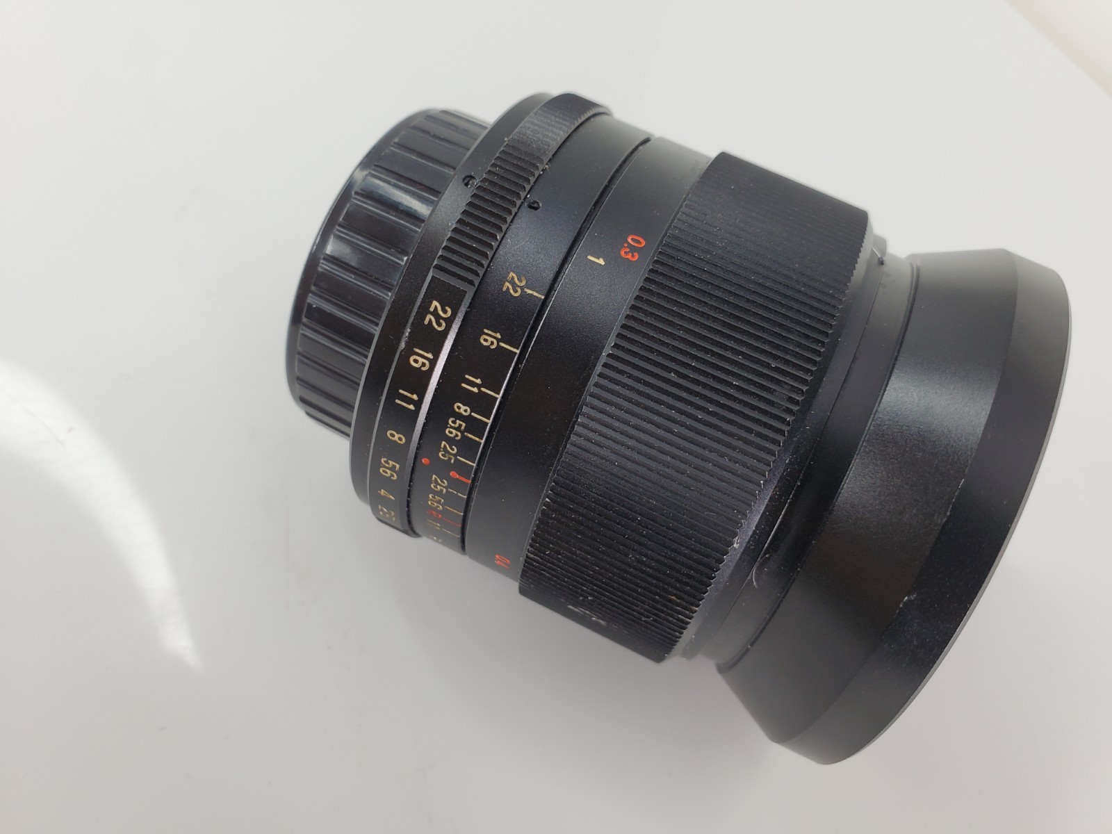 Auto Vivitar 28mm f2.5 Wide Angle Lens in Nikon Non-AI Mount