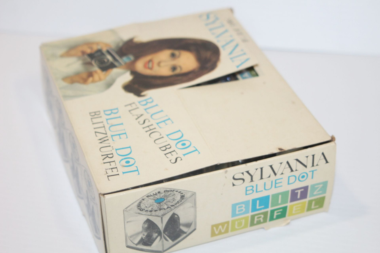 Vintage Sylvania Blue Dot Flash Cubes Store Display Box FC4 – 26/36 Open Case