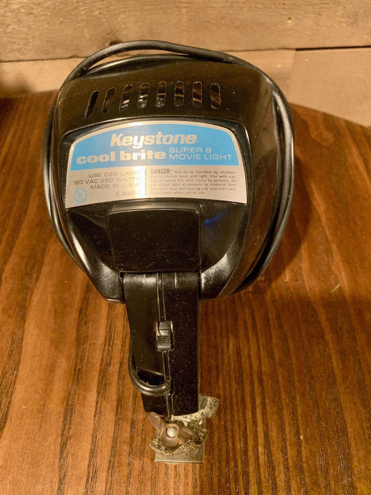 Vintage Keystone Cool Brite Super 8 Movie Camera Light in Box Cinema Bright