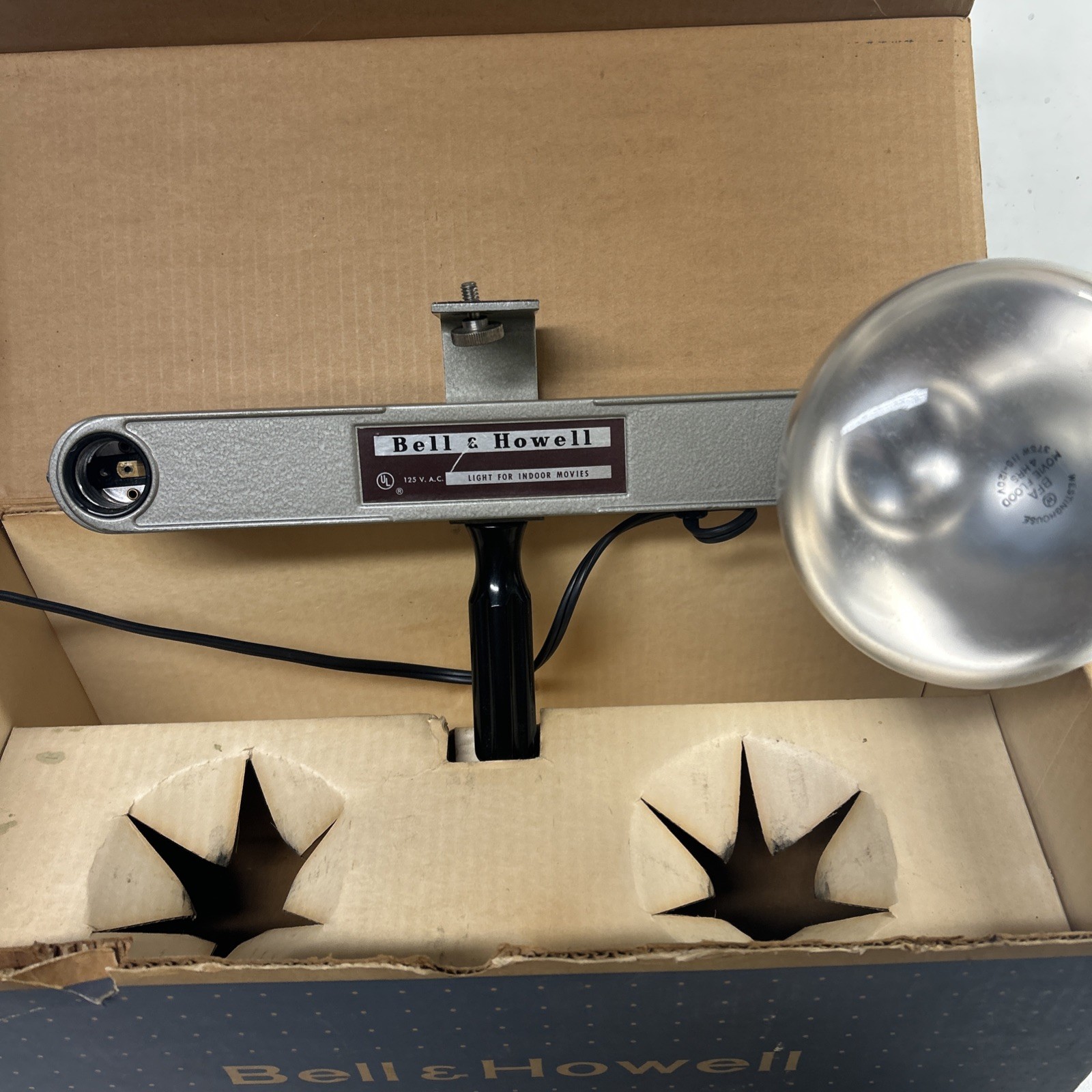 VTG Bell & Howell Light For Indoor Movies 28801 Photography Works 1 Bulb Box