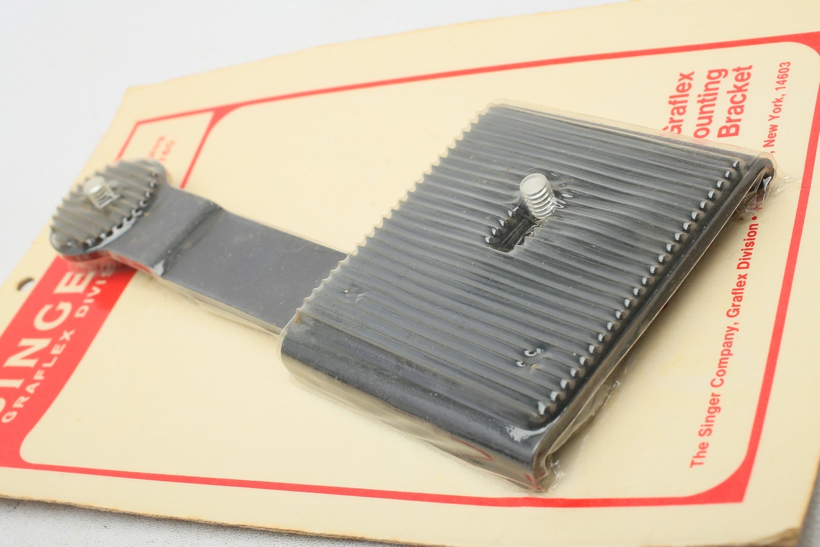 Singer Graflex (Flash handle type) Mounting Bracket (catalog 2760) Unopened/NEW