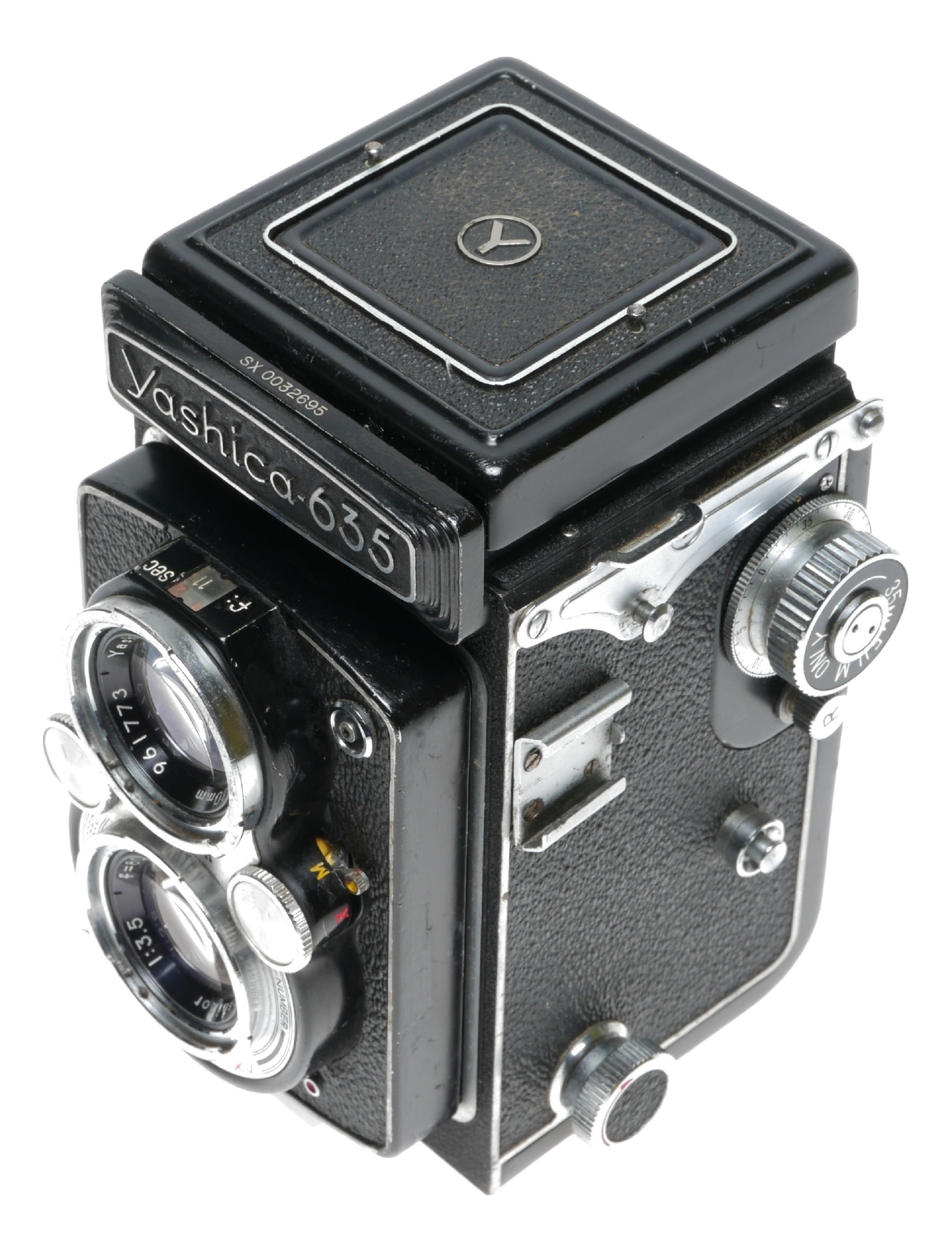 Yashica 635 Dual Format 120 35mm TLR Camera 1:3.5 F=80mm