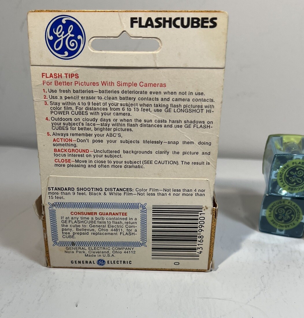 Vintage GE FLASHCUBES 3 with box