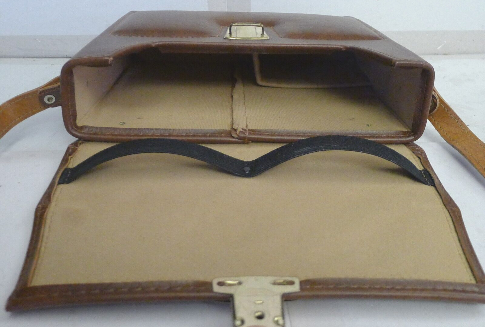 Camera Compartment Case for Polaroid Folding SX-70 Tan Camera & Accessories P72