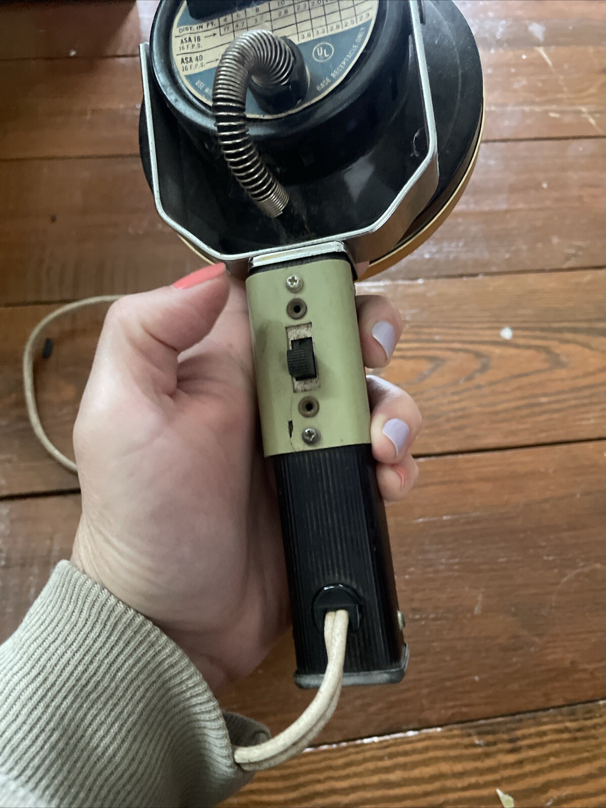 Vintage PRO HI/LO ZOOMLITE Photographic Research Equipment Sylvania Spotlight